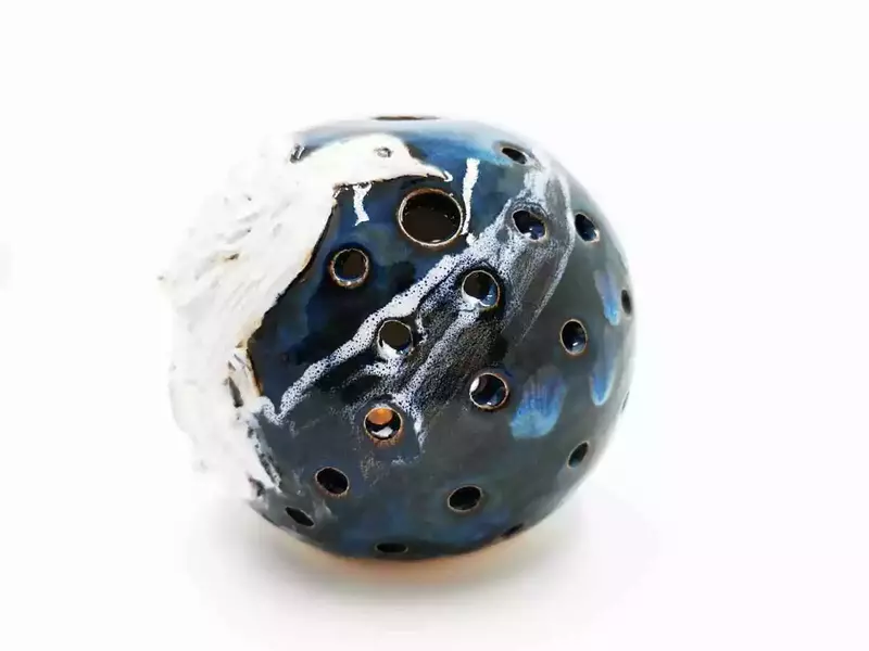 Licht-Kugel aus Ton gross oder klein Licht-Kugel aus Ton gross oder klein